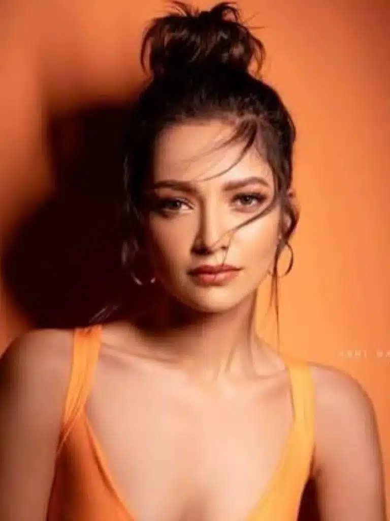 Sumitra Sarakorn Biography: Wiki, Age, Career, Height, Weight, Boyfriend, Net Worth & More
